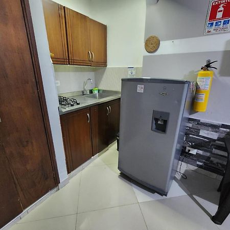 Hotel Medellin Calasanz Экстерьер фото