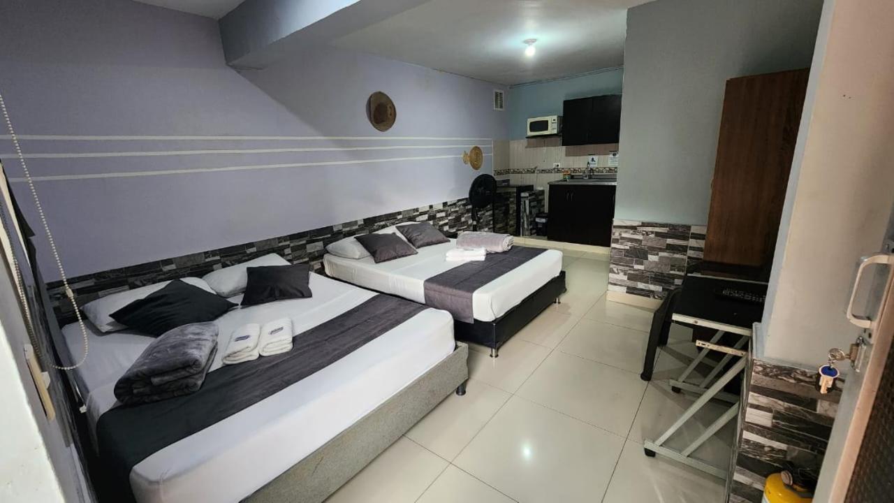 Hotel Medellin Calasanz Экстерьер фото