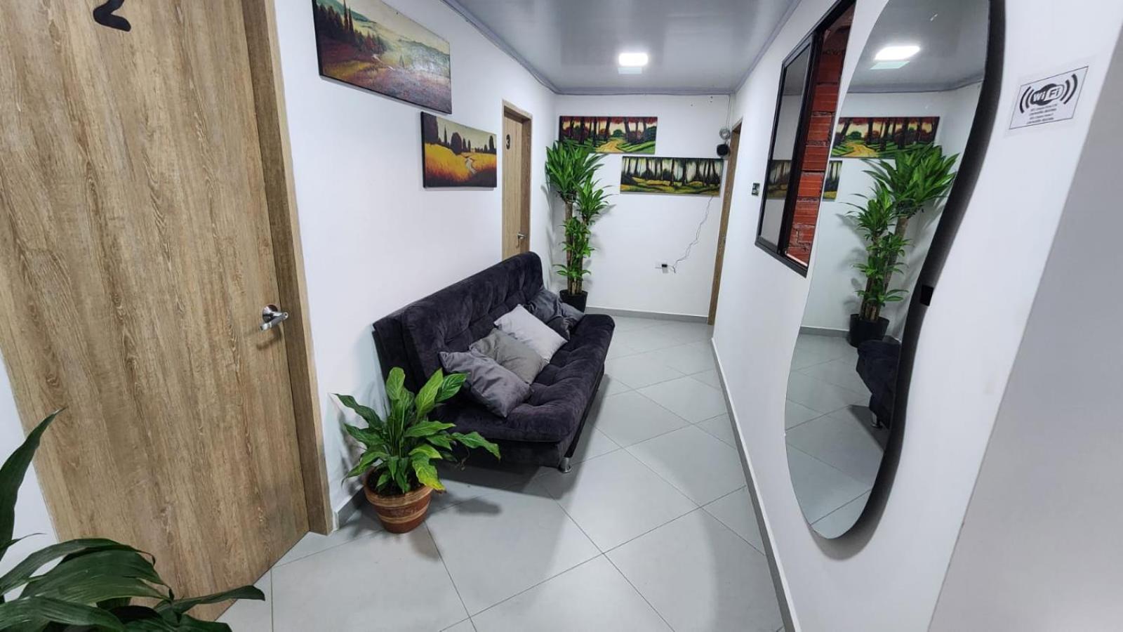 Hotel Medellin Calasanz Экстерьер фото