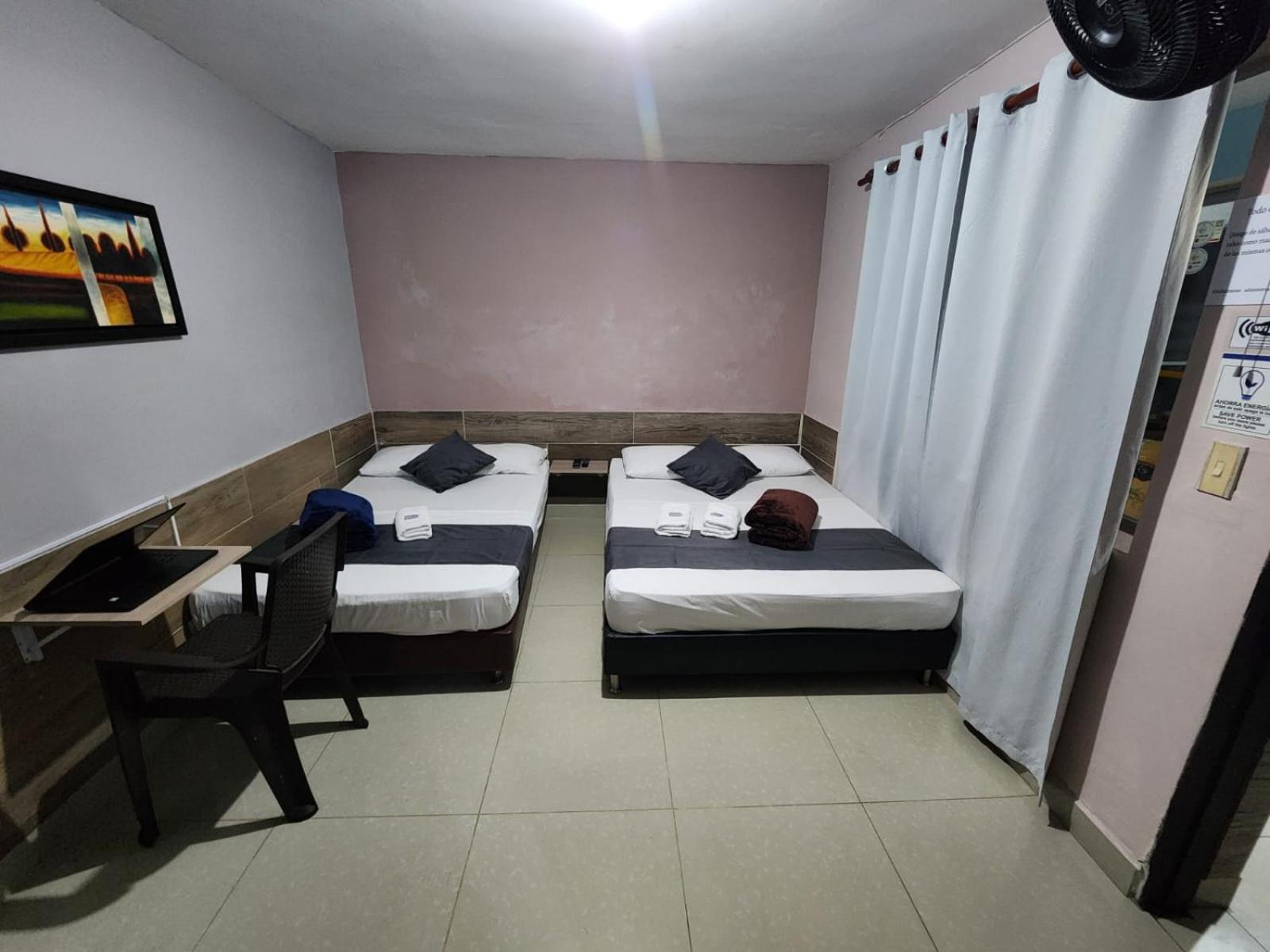 Hotel Medellin Calasanz Экстерьер фото
