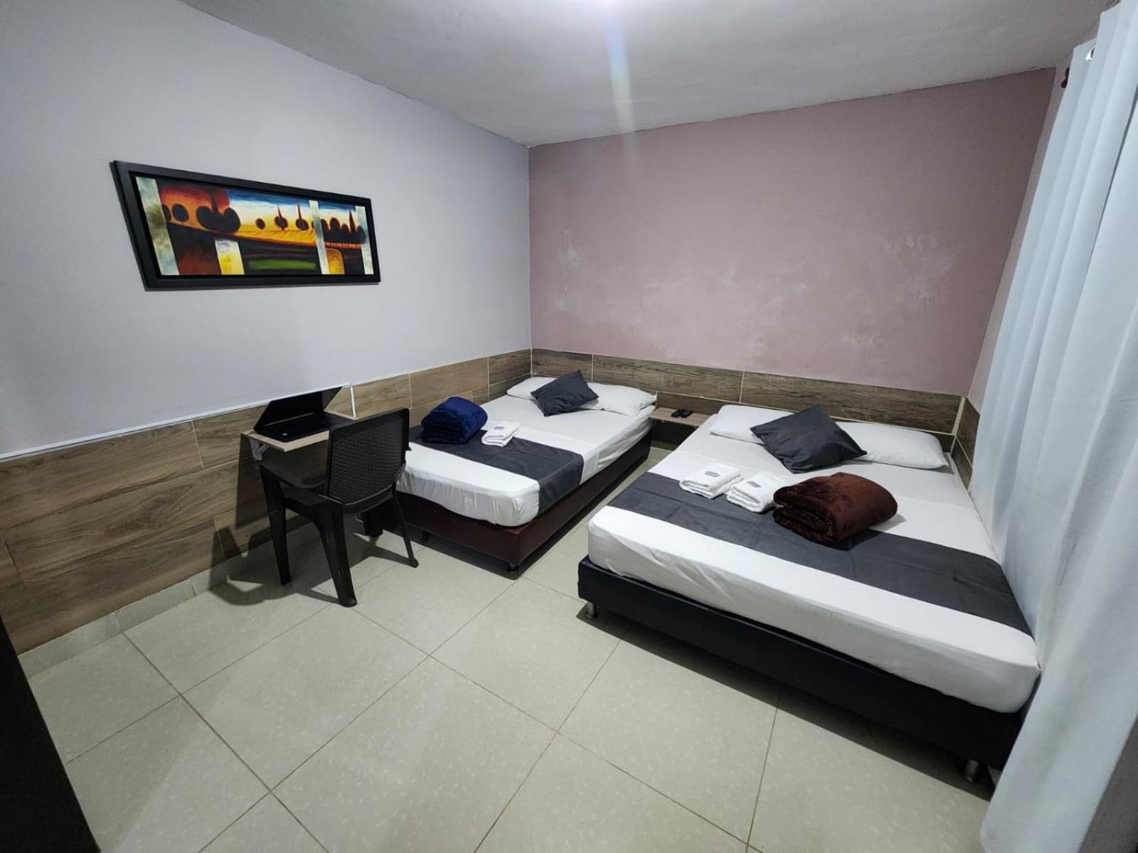 Hotel Medellin Calasanz Экстерьер фото